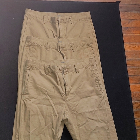 Men's Khakis Pants - Picture 2 of 2